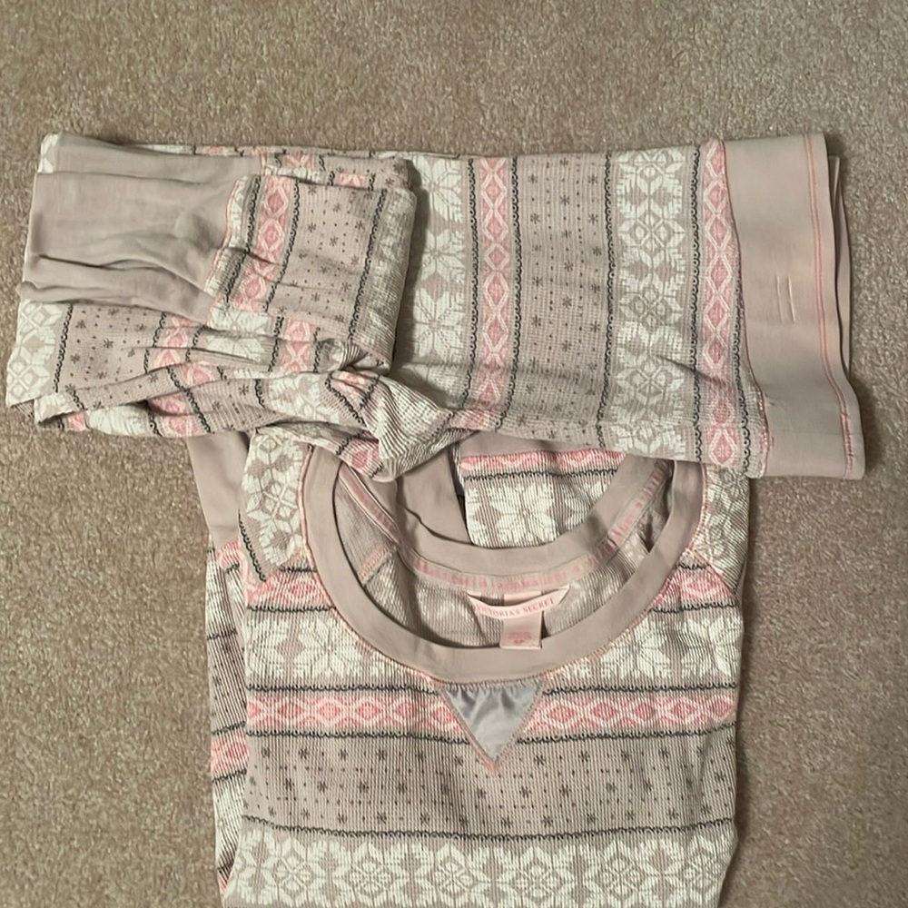 Victoria secret pajama set